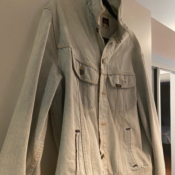 SOLD Urban Outfitters x Lee Oversized Denim Jacket - Picture 2 of 4